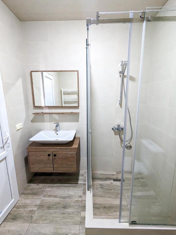 Brand New Apartment In Kutaisi Exterior foto